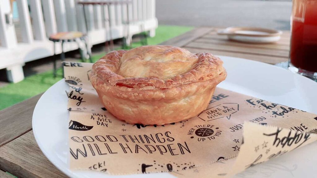 V8cafeのミートパイ