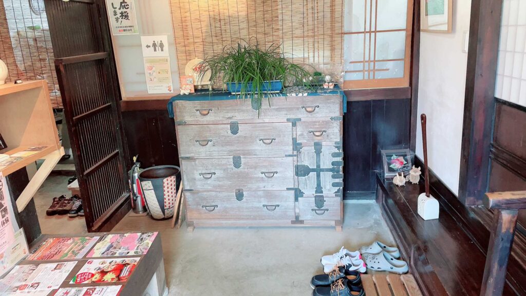 三津屋妹尾の玄関