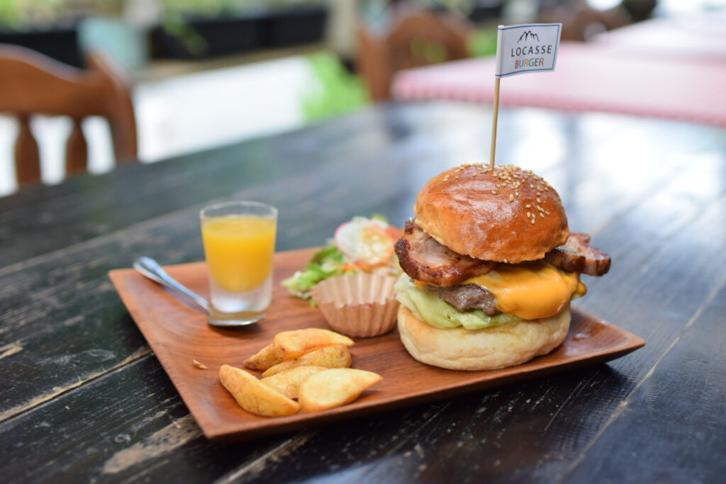 ベーコンチーズバーガー